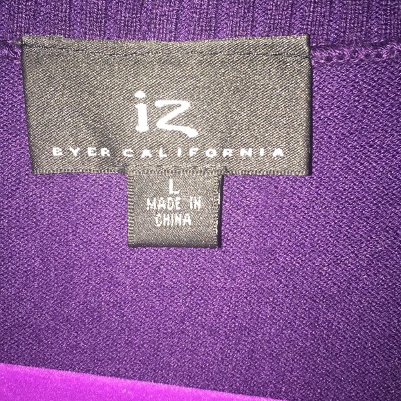 Sweater - Picture 2 of 6